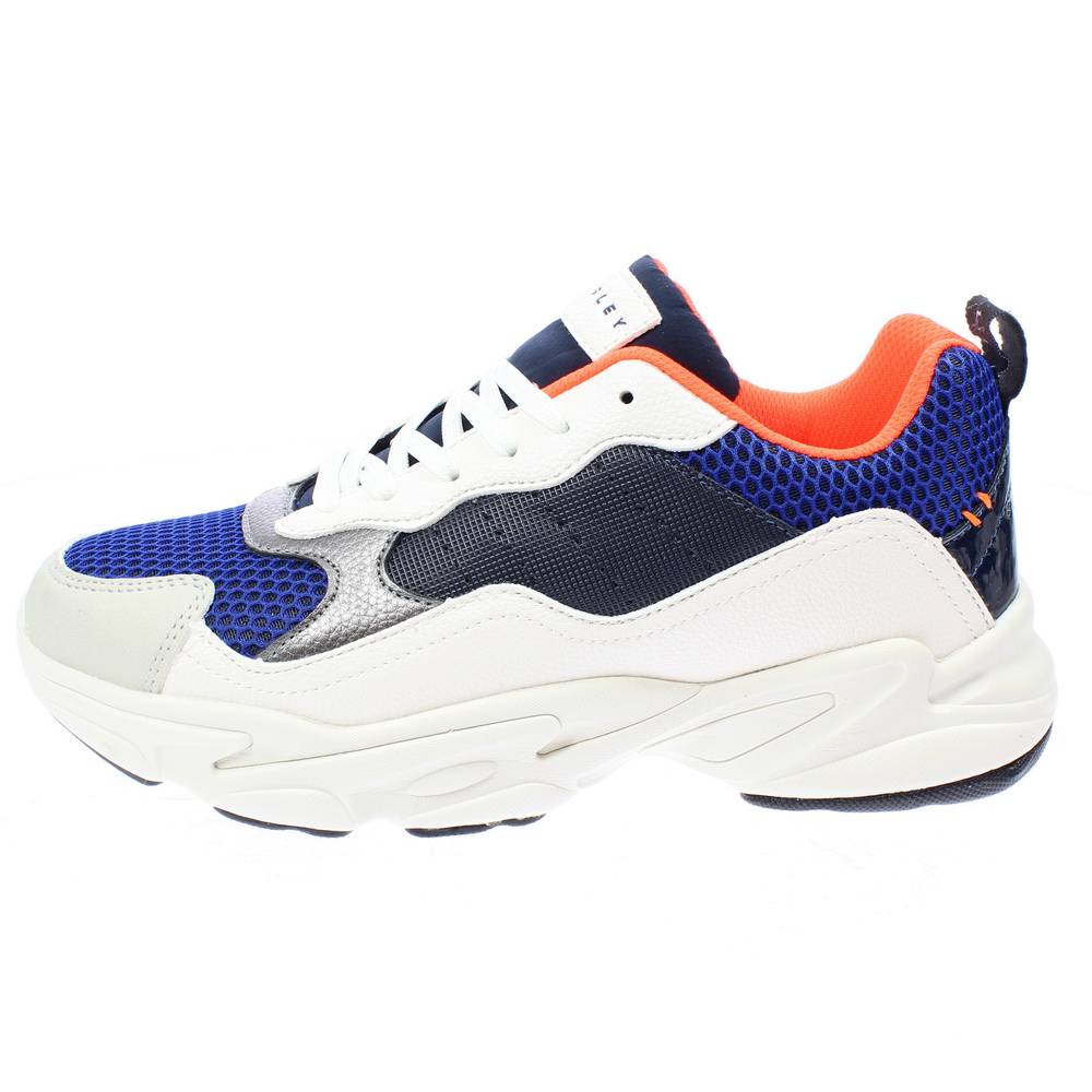 chunky sneakers roots