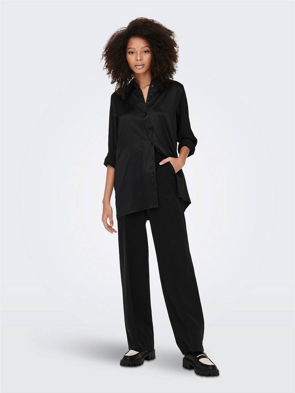 ONLY Victoria L/S - Chemise ample en satin - Camica Femme noir Photo 4