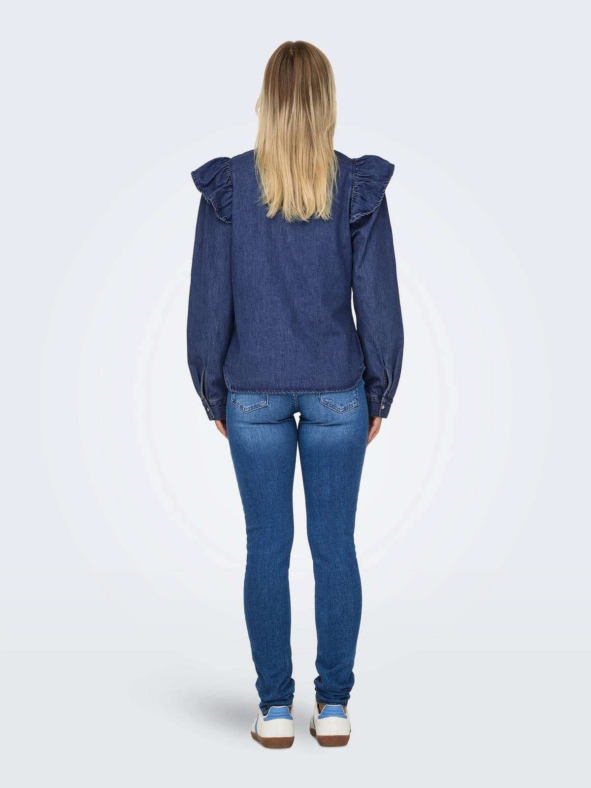 ONLY Chemise en denim à volants, indigo Femme jean Photo 4
