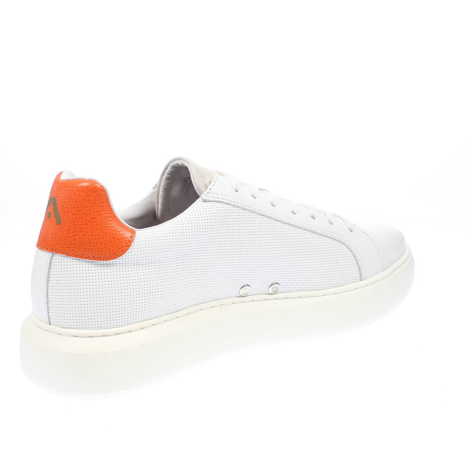 AMBITIOUS Perforierte Leder-Sneakers mit Oversize-Sohle Herren weiß Foto 4