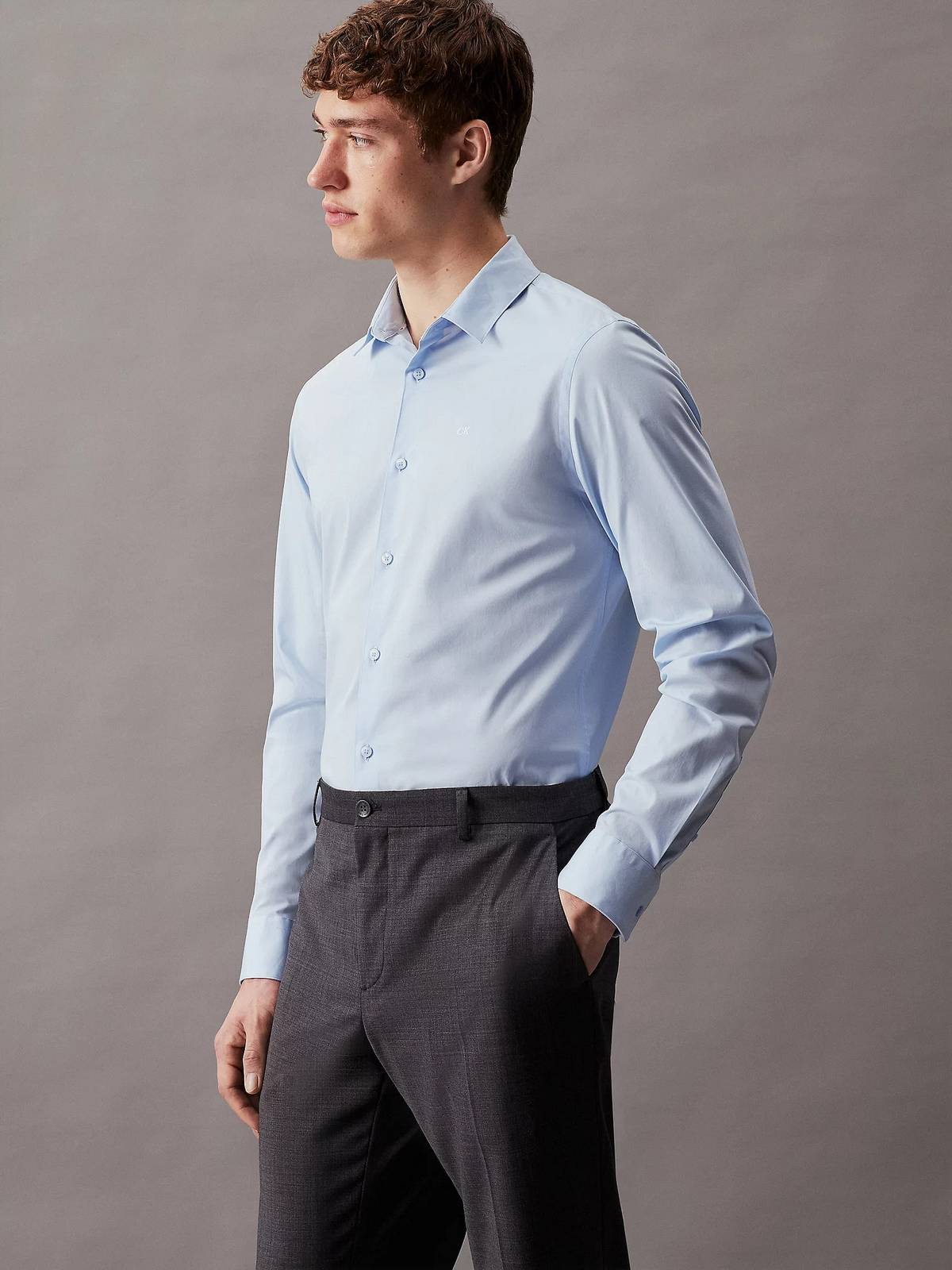 CALVIN KLEIN MENSWEAR POPELINE-STRETCH-SPANNHEMD Herren hellblau Foto 2