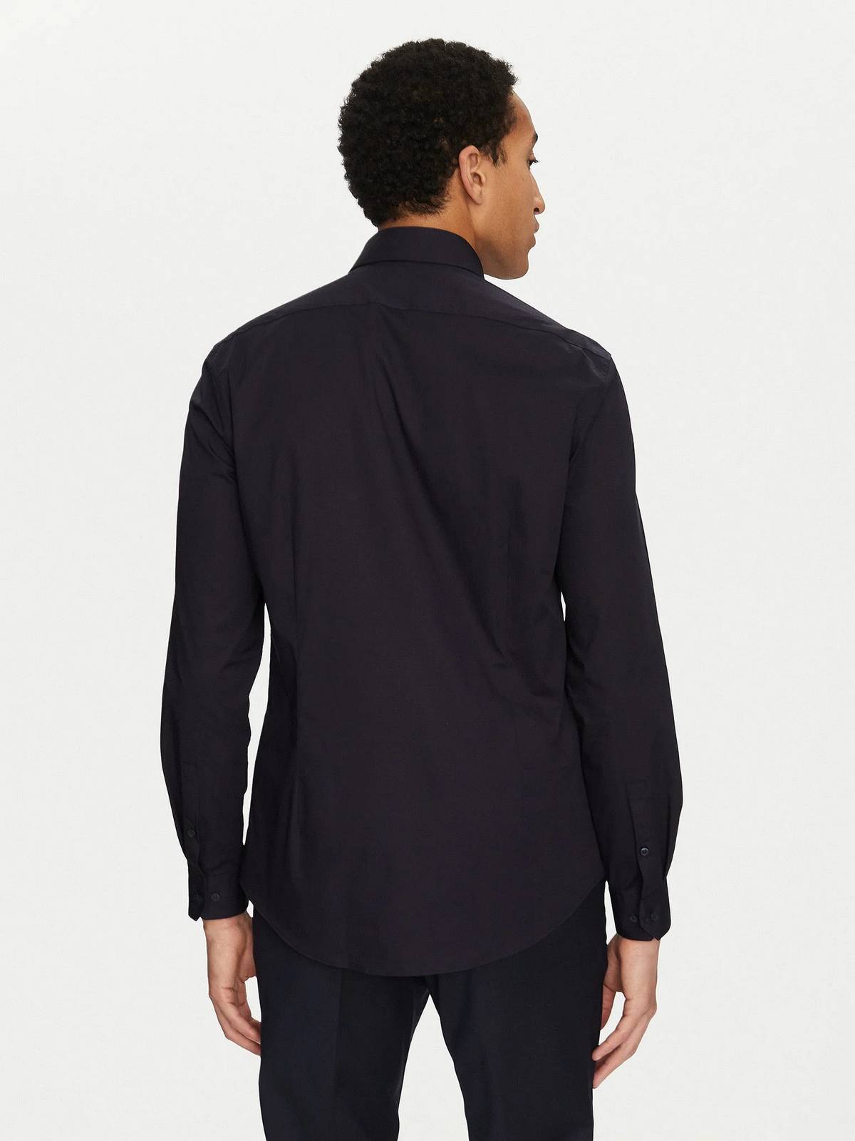 CALVIN KLEIN MENSWEAR POPELINE-STRETCH-SPANNHEMD Herren blau Foto 2