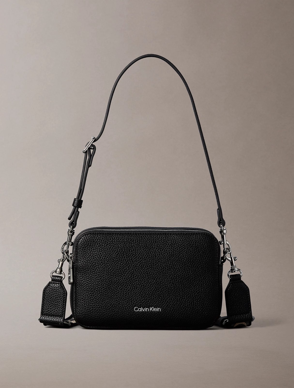 CALVIN KLEIN JEANS CK-Kameratasche mit Riemen Damen schwarz