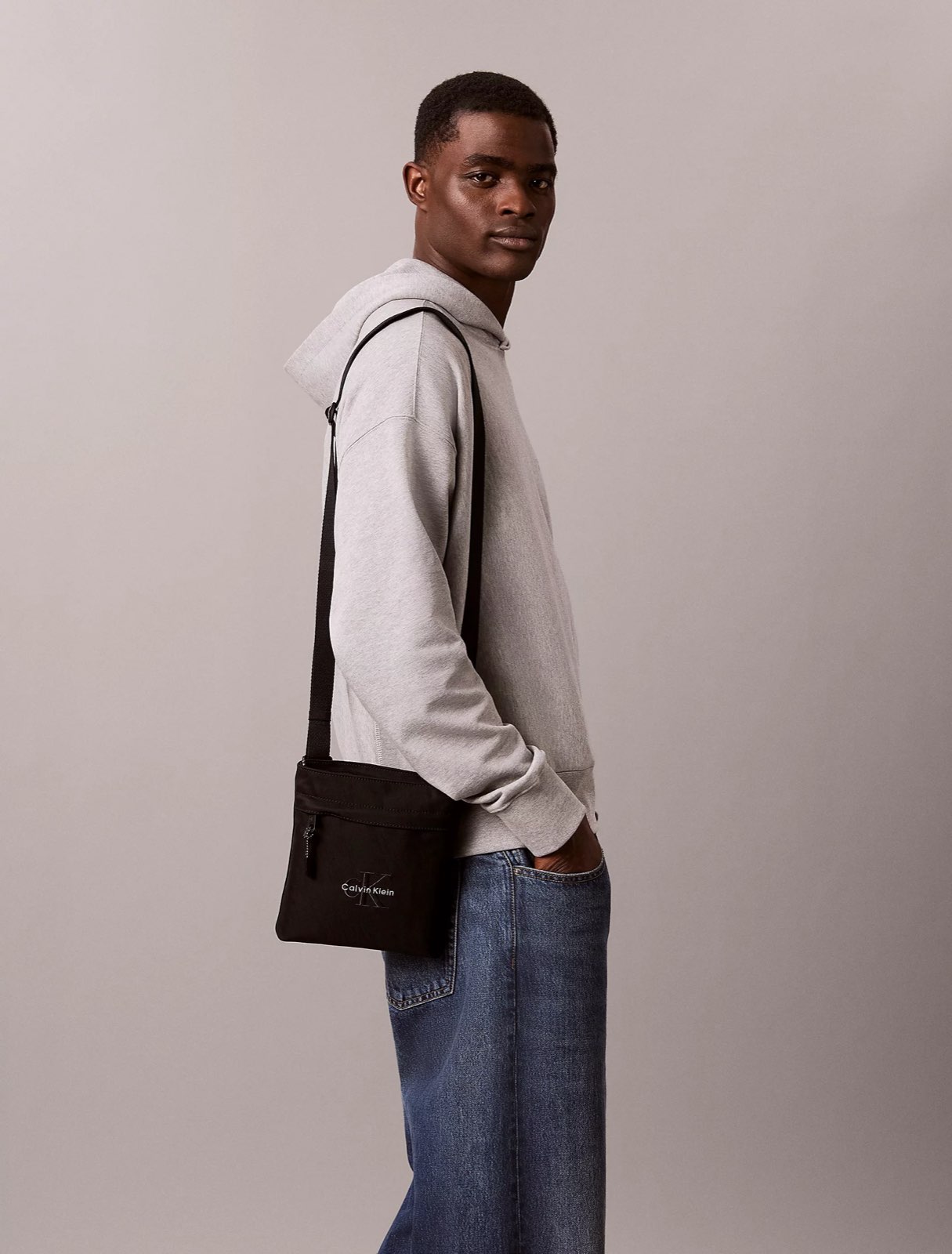 CALVIN KLEIN JEANS CK bold flatpack Homme noir Photo 2
