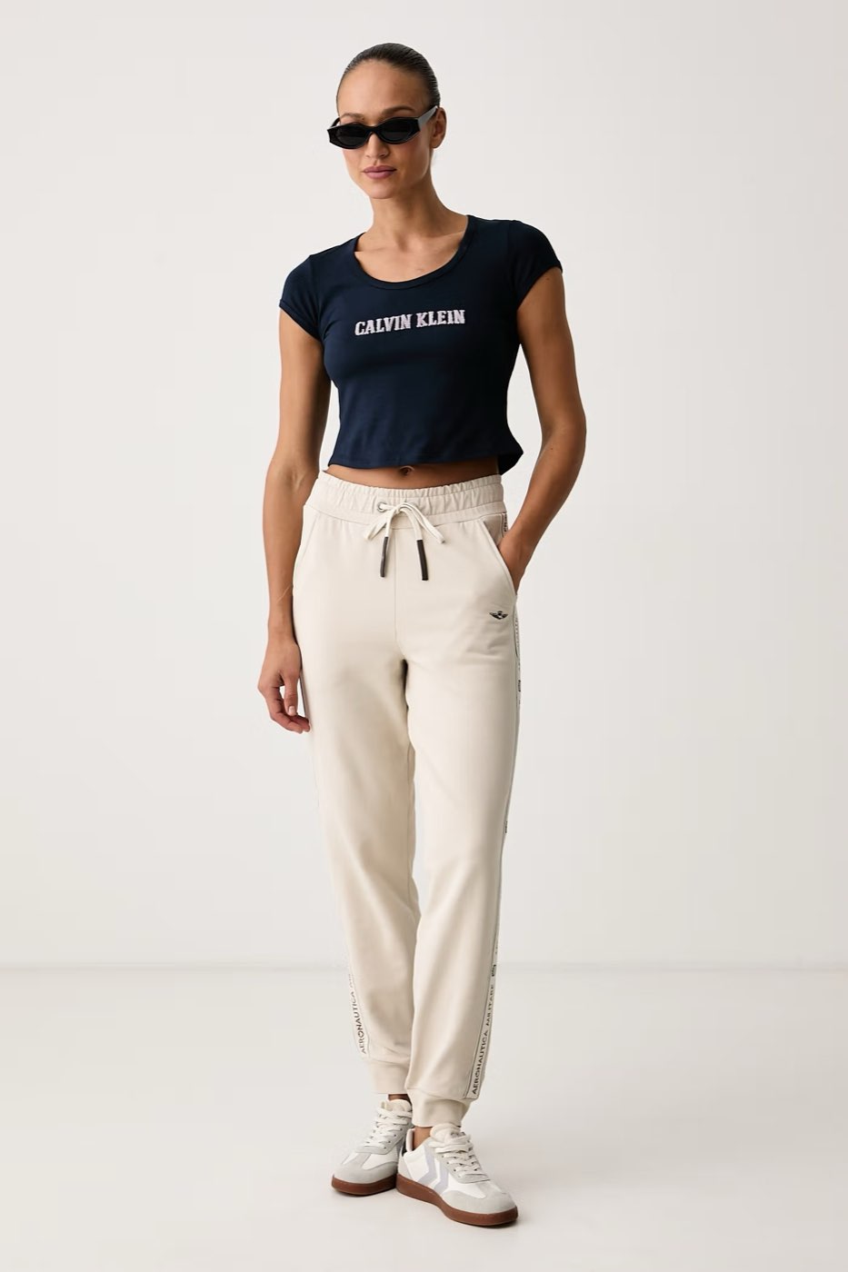CALVIN KLEIN JEANS T-Shirt mit Logo „Baby Varsity“ Damen blau