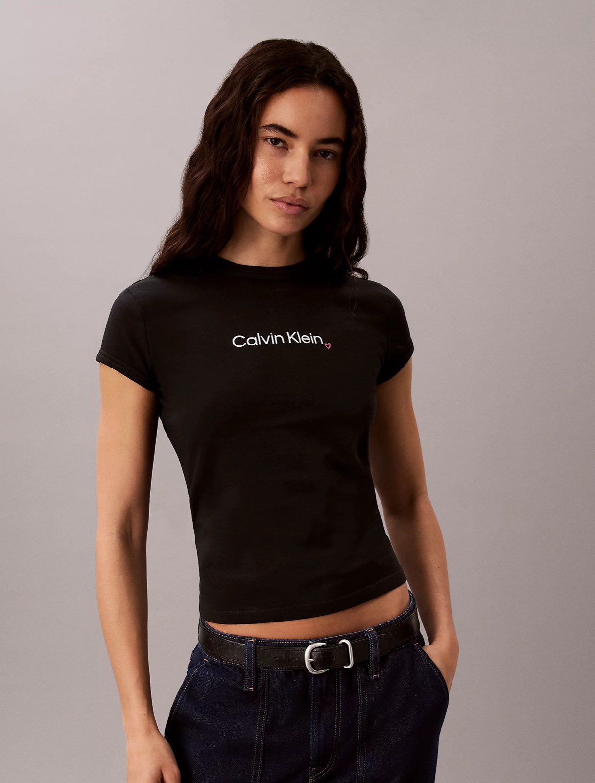 CALVIN KLEIN JEANS T-Shirt Slim Fit mit Herz-Logo Damen schwarz Foto 2