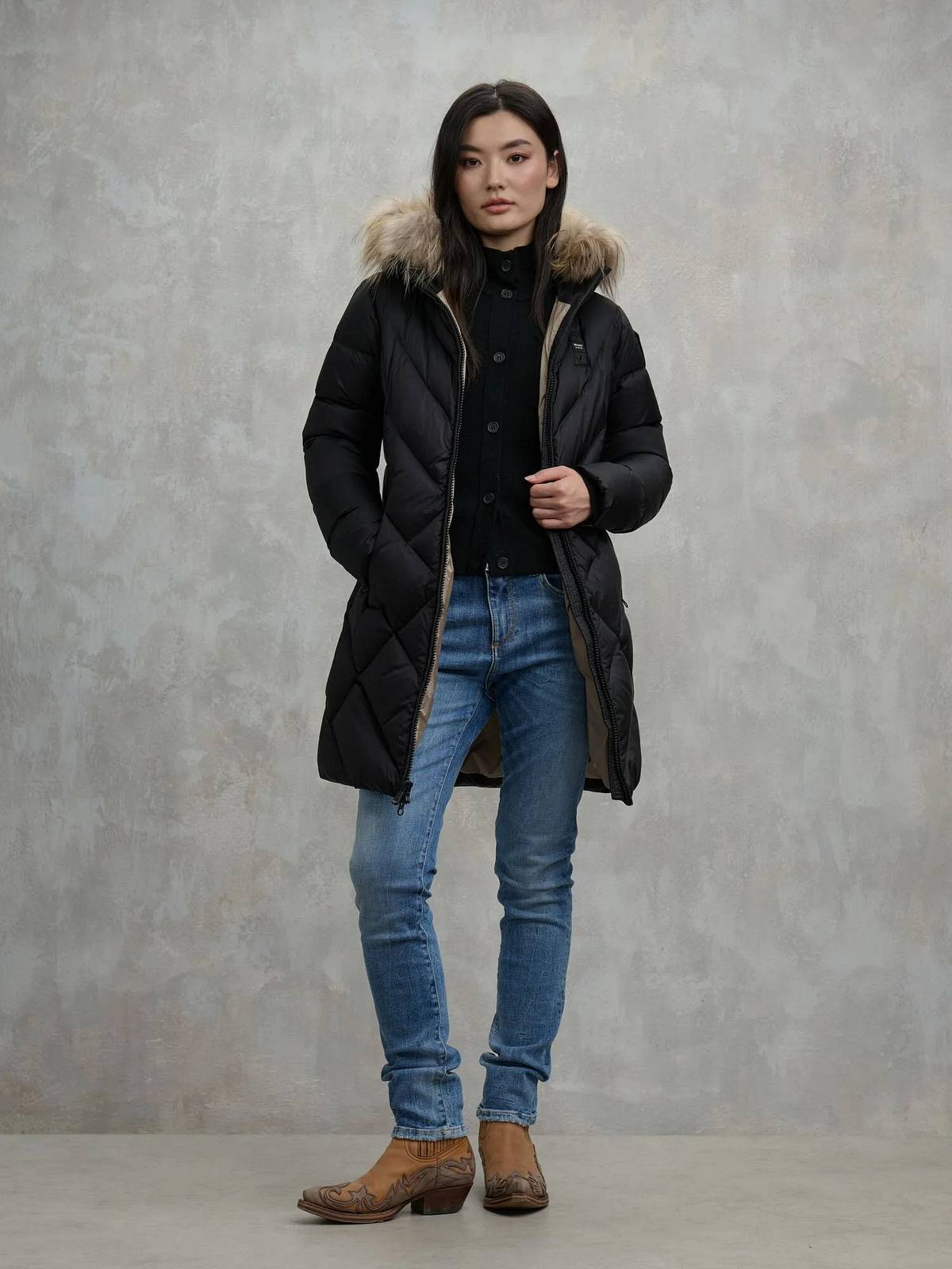 BLAUER Althea - Lange Daunenjacke mit Fell Damen schwarz Foto 4