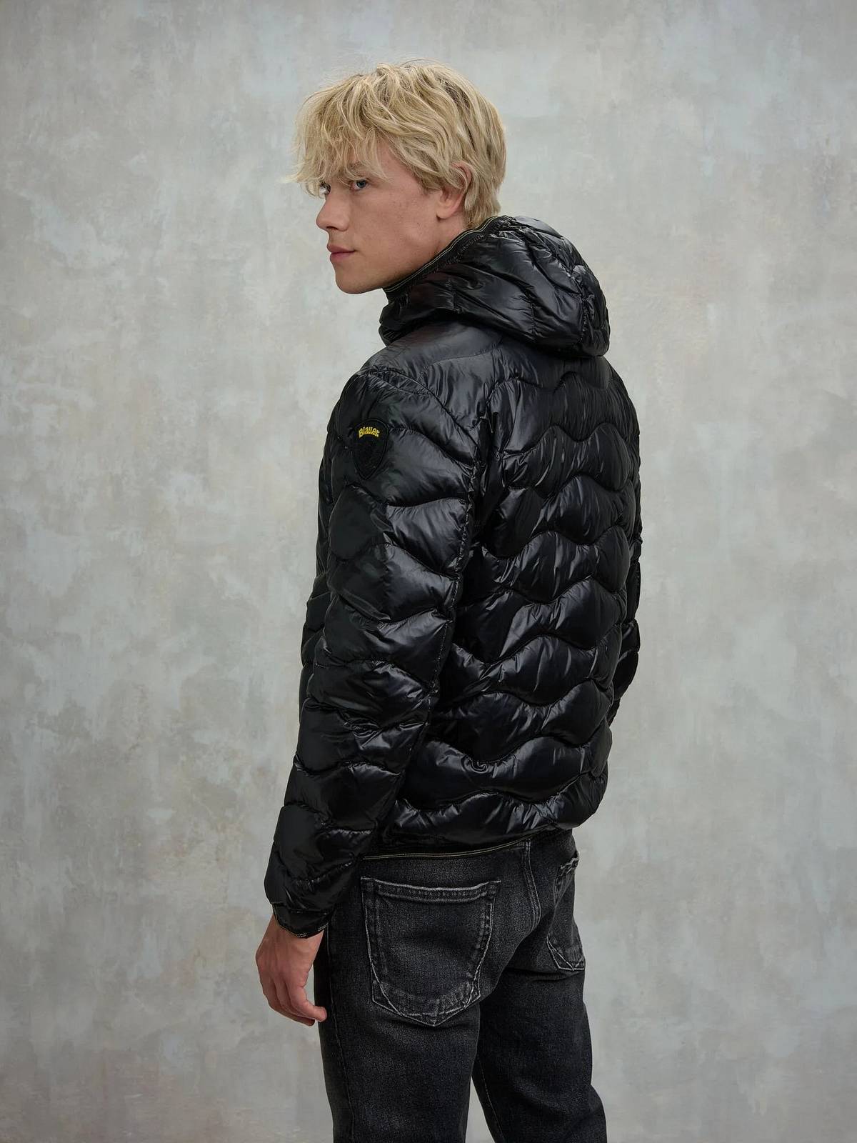 BLAUER Wave - Kurze Daunenjacke mit Kapuze Herren schwarz Foto 3