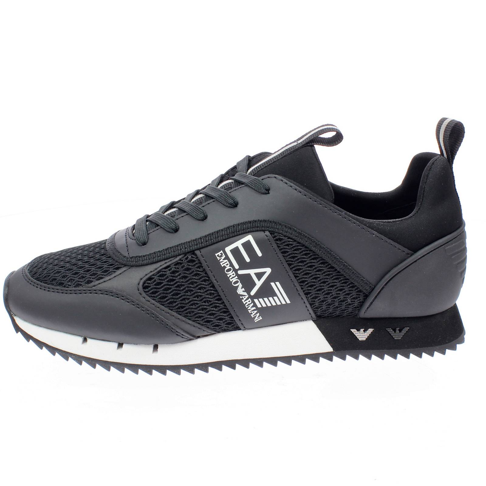 Ea7 minimal run trainer hotsell