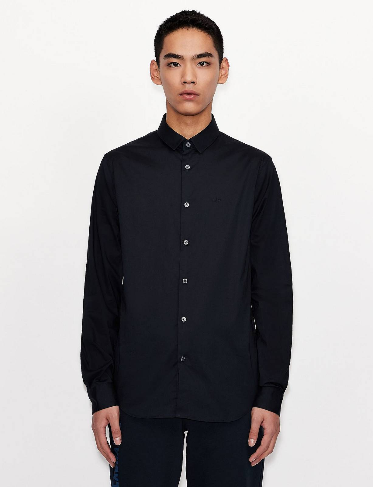 ARMANI EXCHANGE Ton in Ton Stretch-Baumwoll-Logohemd Herren blau Foto 2