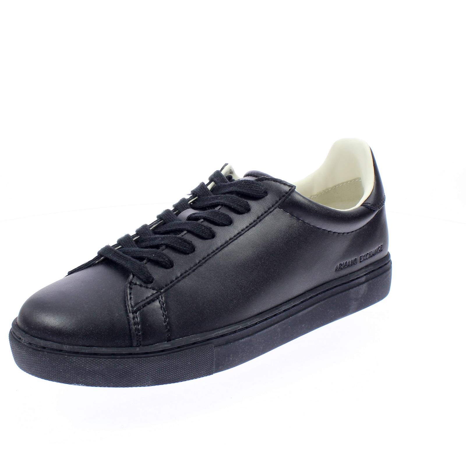 Кроссовки Armani Exchange из коллекции Pelle Nero - Повседневные кроссовки Uomo Scarpe 25190₽