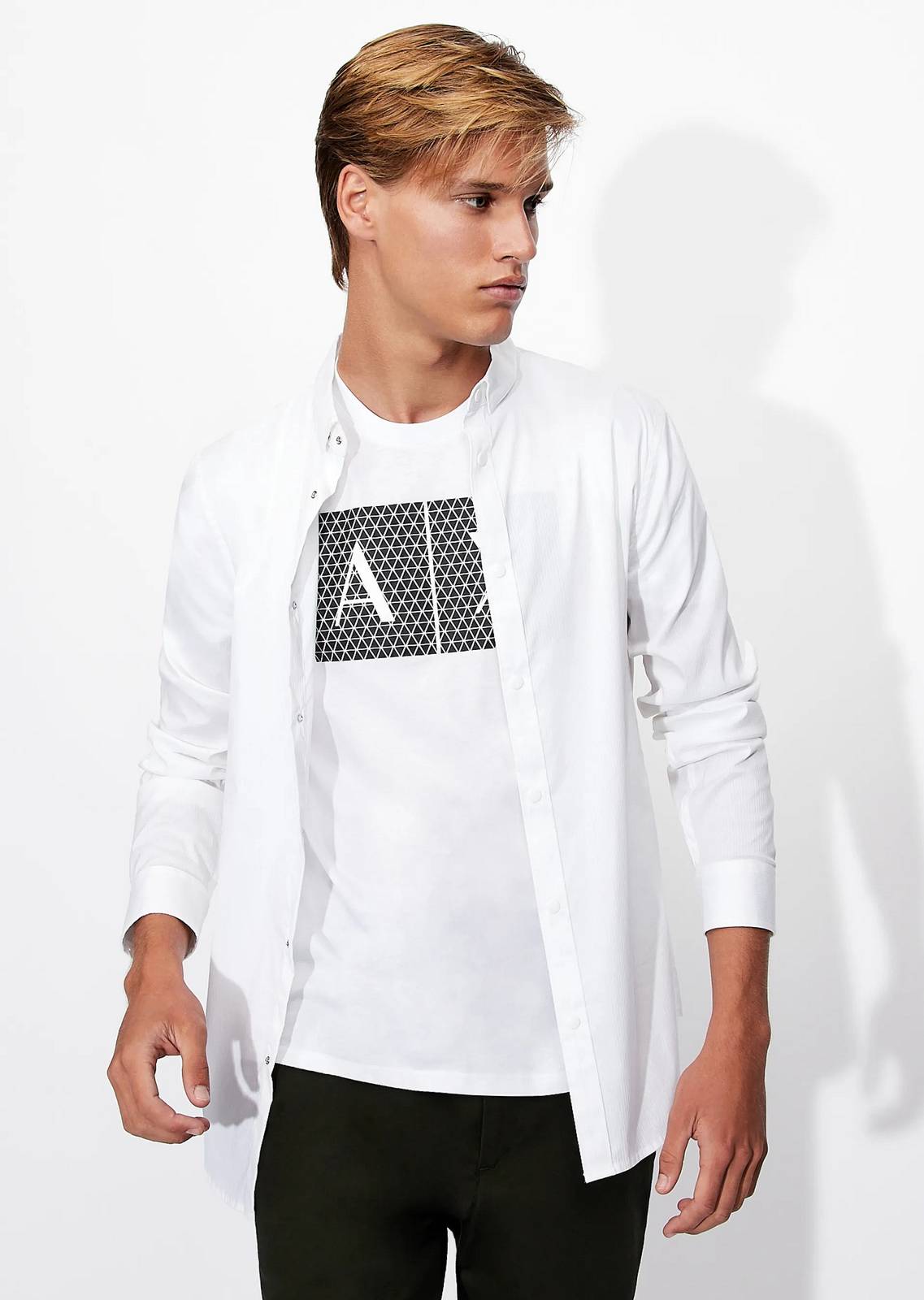 ARMANI EXCHANGE T-Shirt à manches courtes avec impression du logo Homme blanc Photo 4