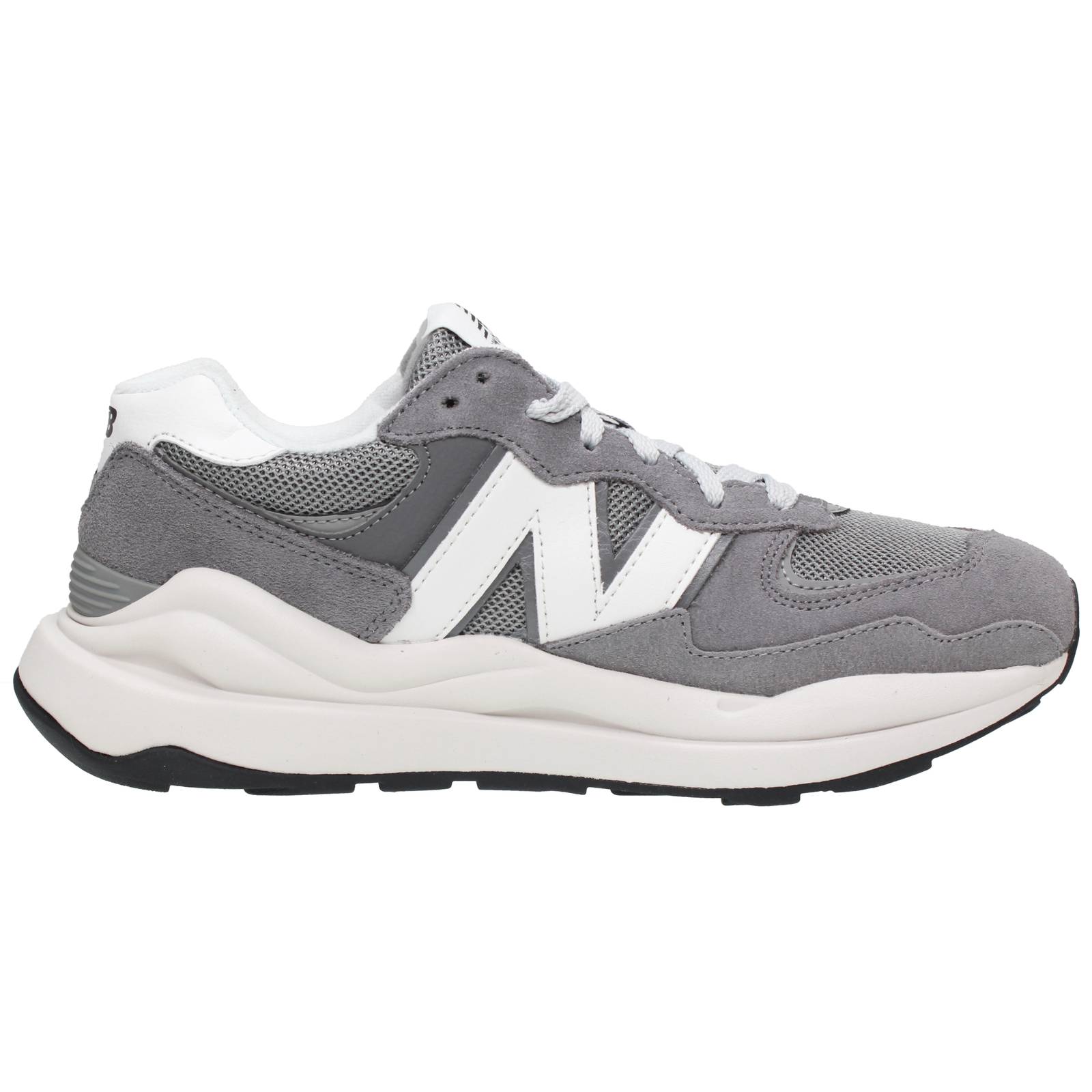 NEW BALANCE M 5740 - Suede and Mesh Sneakers Man grey Photo 2