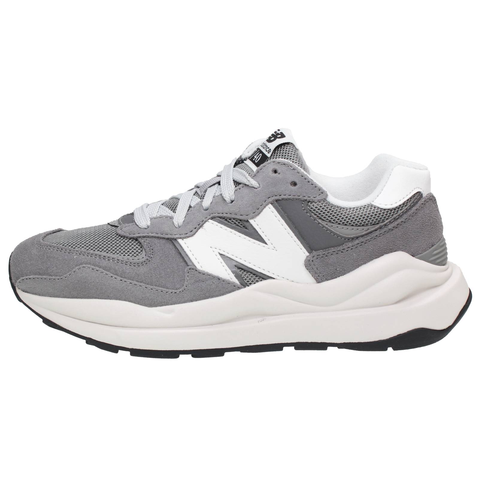 NEW BALANCE M 5740 - Suede and Mesh Sneakers Man grey Photo 3