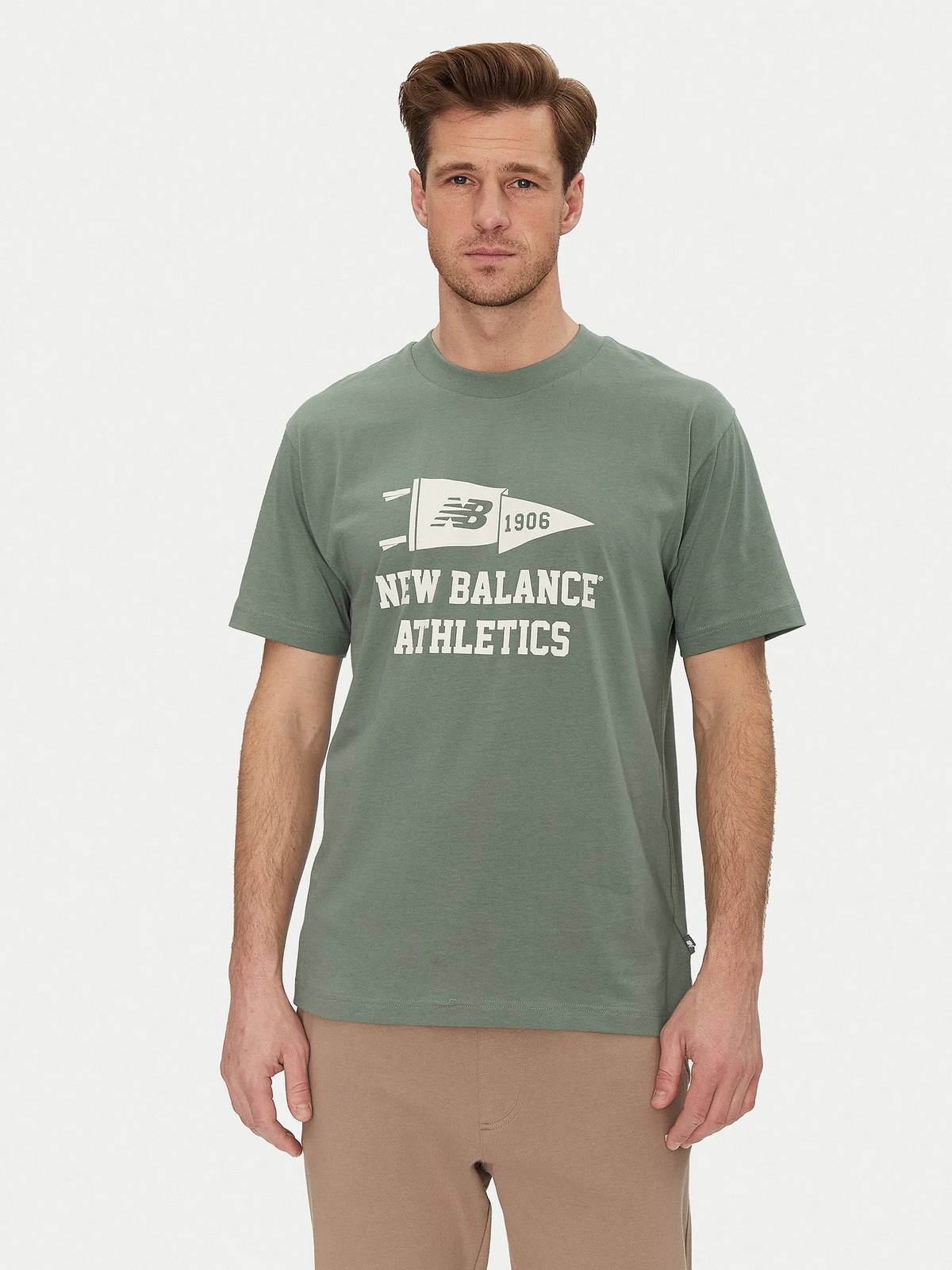 NEW BALANCE Tee-shirt Varsity Pennant Homme vert