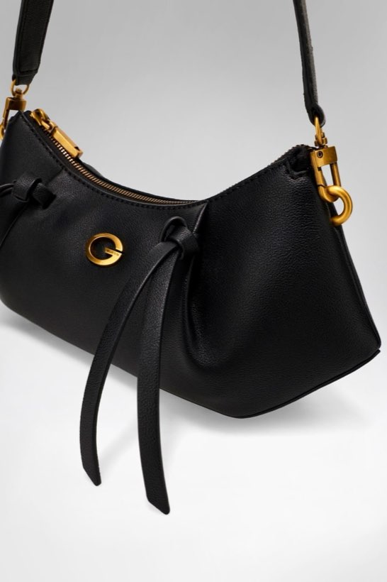 GUESS Woman black Photo 5