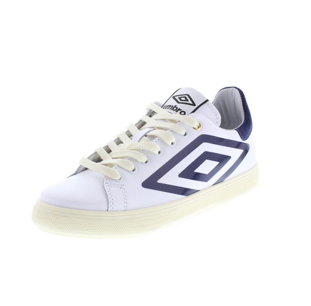 umbro sports shoes