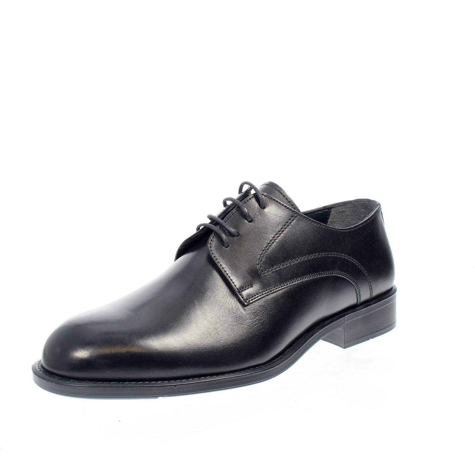 Классическое дерби Даниэля Фронтини в Пелле-Неро - Уомо Скарпе в Стрингате