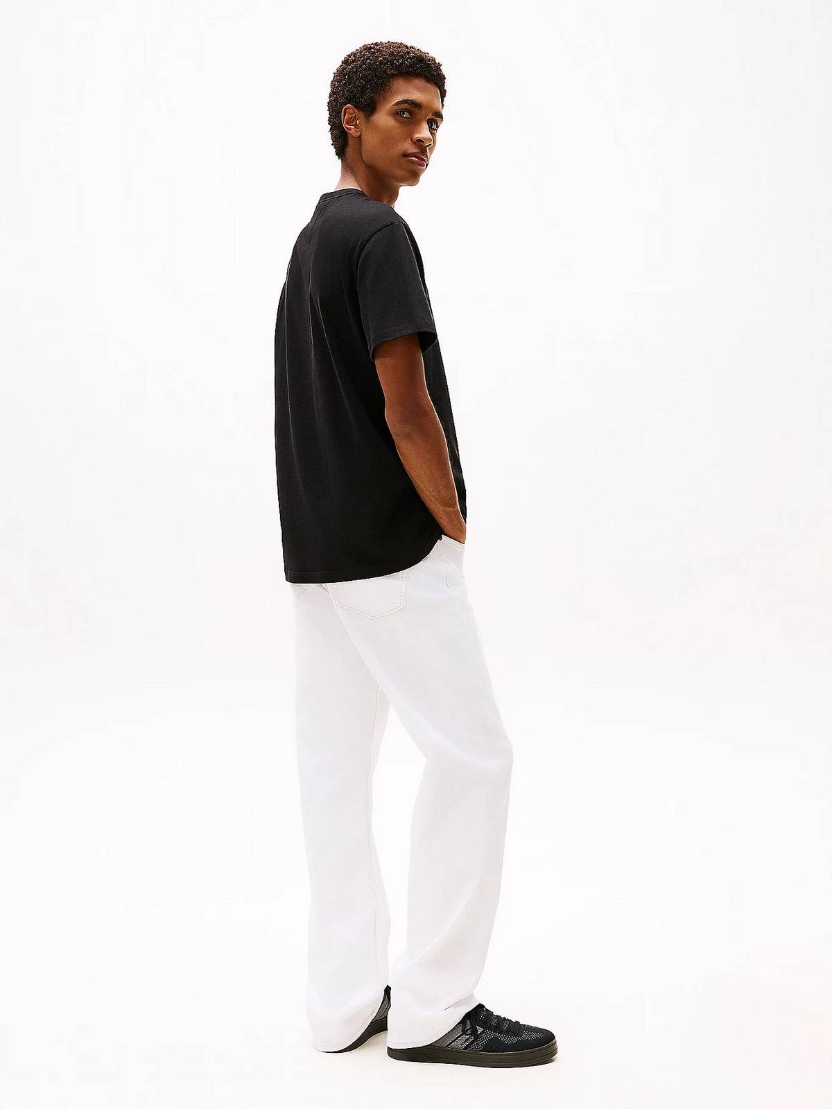 TOMMY HILFIGER Tee reg badge Man black Photo 5