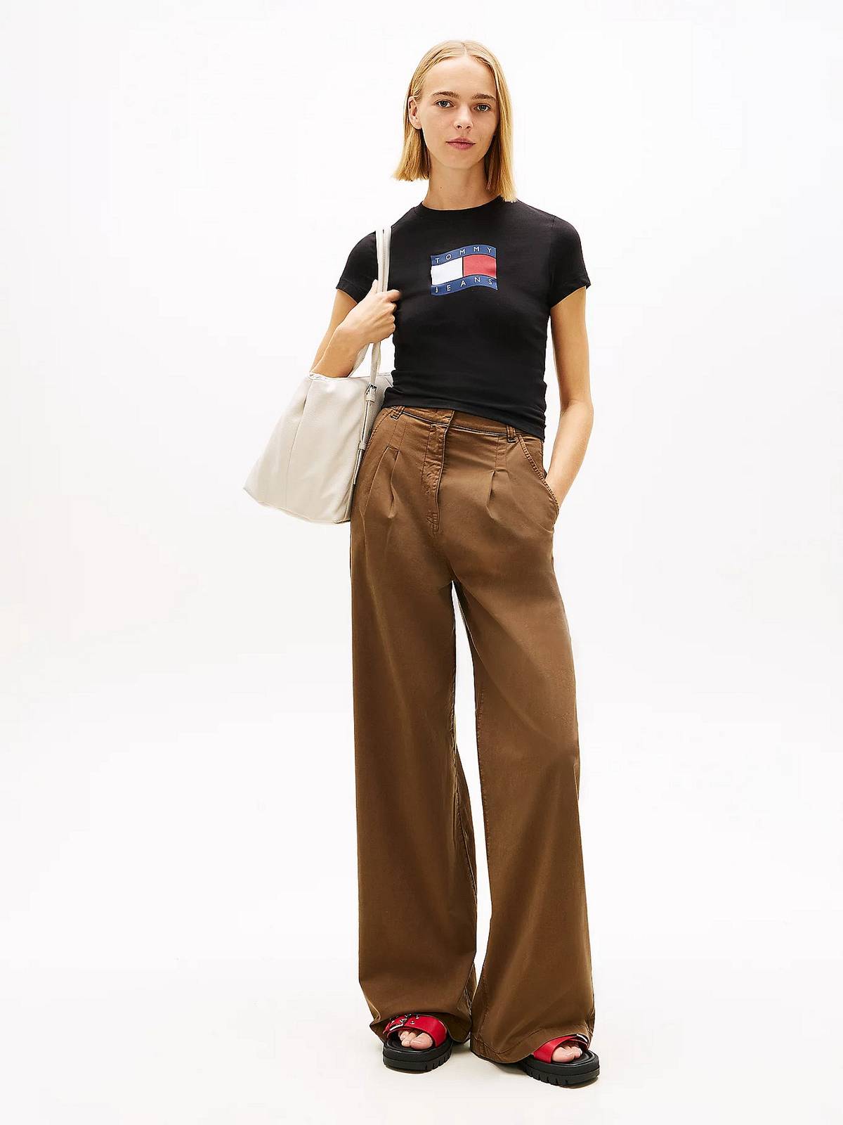 TOMMY HILFIGER Slim wavy flag tee Woman black Photo 5