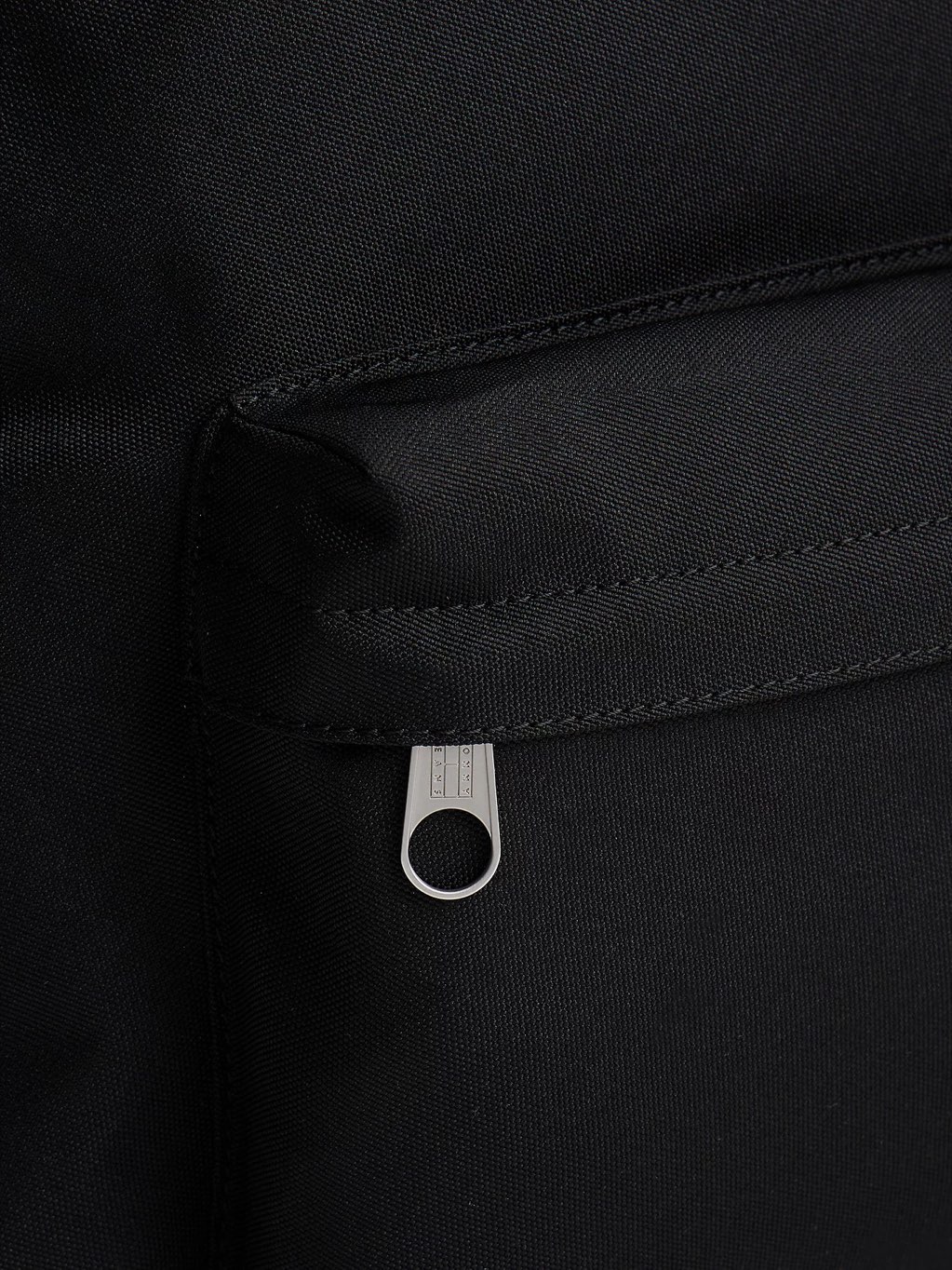 TOMMY HILFIGER TH  daily backpack Backpacks, Bags and Laptop Cases black Photo 5