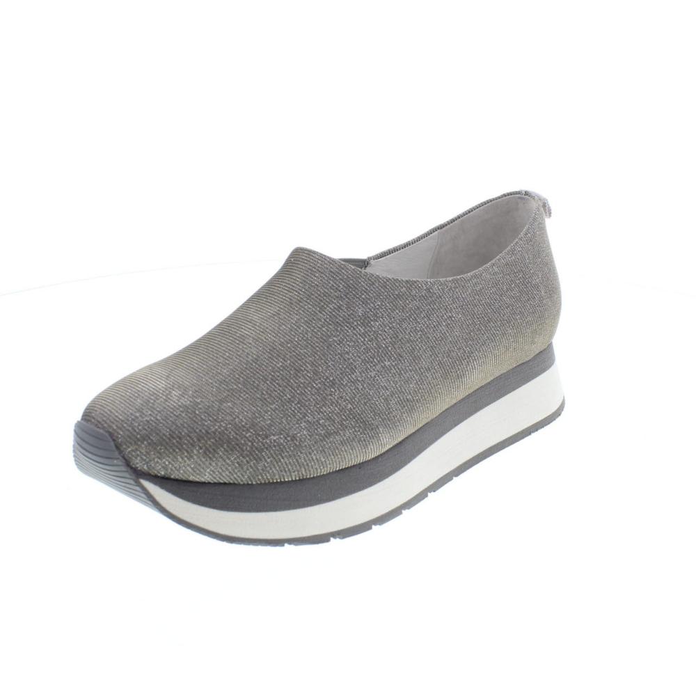 uma parker slip on